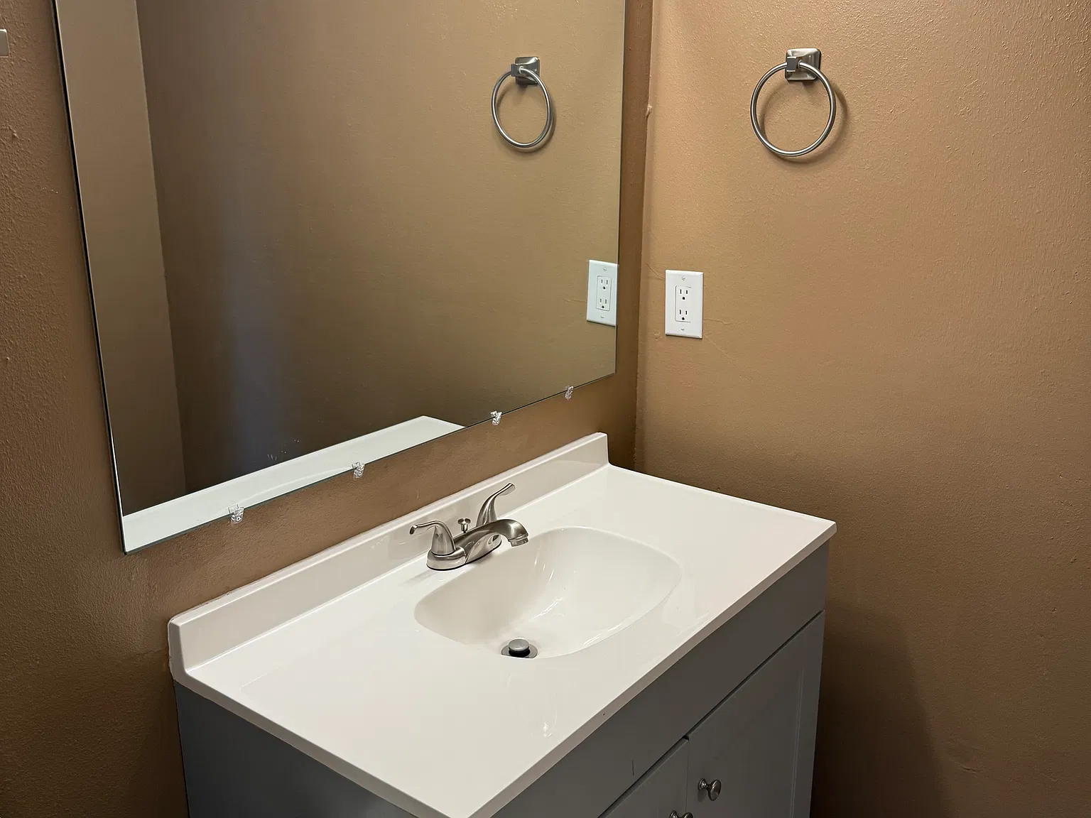 3630 N Villa Ave — Photo 1