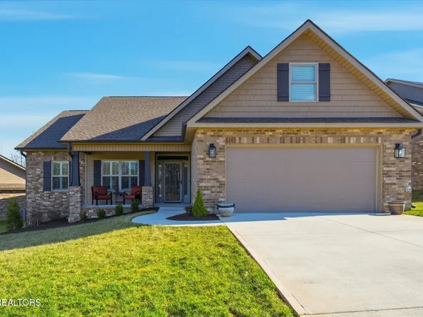 7122 Volunteer Ridge Ln, Knoxville, TN 37918