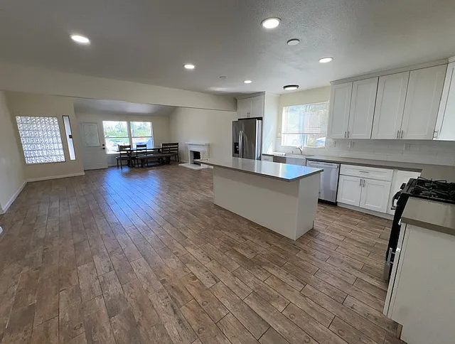 2339 Madroncillo St — Photo 4
