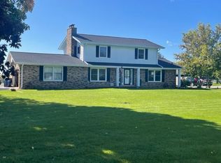 1535 W Elm Rd, Oak Creek, WI 53154