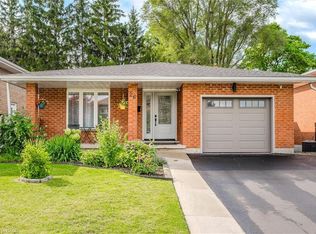 26 Lorraine Dr, Cambridge, ON N1R 6P6