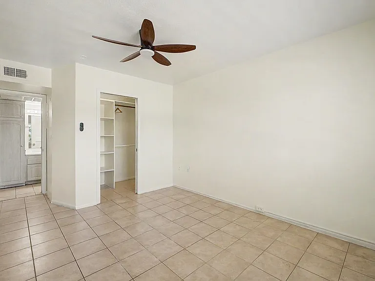 3033 E Devonshire Ave #3031 — Photo 11