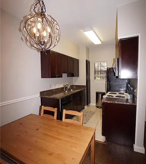 203 E 31st St #103 — Photo 13