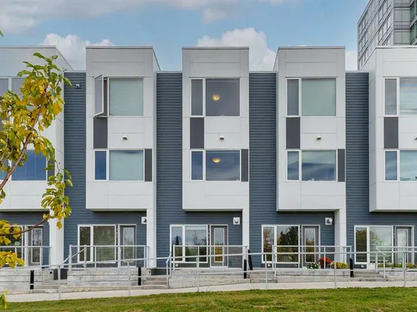 20 S Brentwood Cmn NW #304, Calgary, AB T2L 2L7
