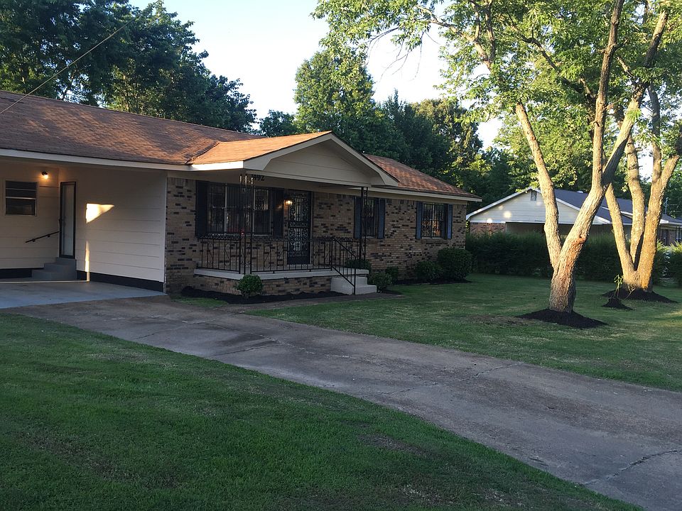 1st image of 492 Carlita St
