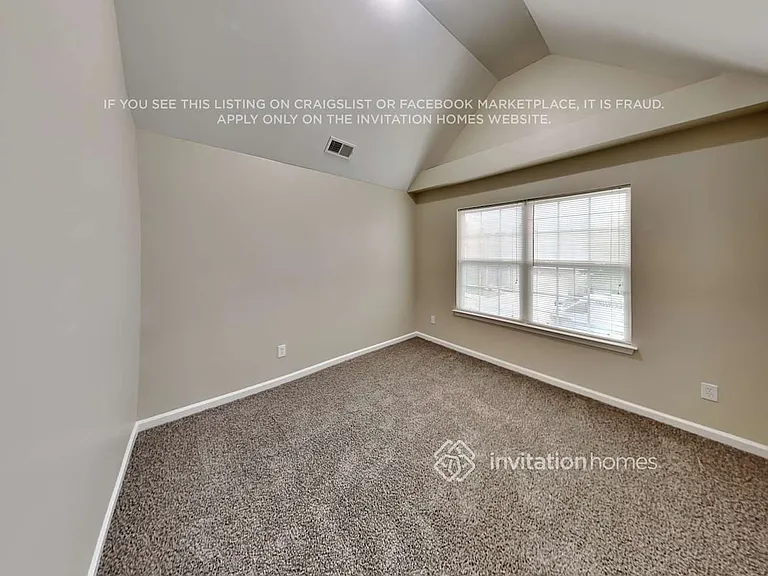 556 S Fortune Way — Photo 15
