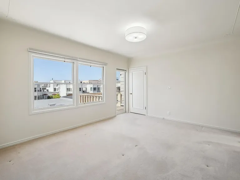 1750 N Point St — Photo 51