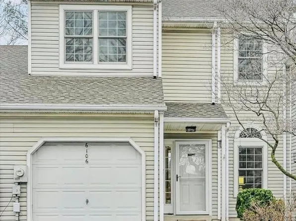 6106 Spring Knoll Dr, Harrisburg, PA 17111
