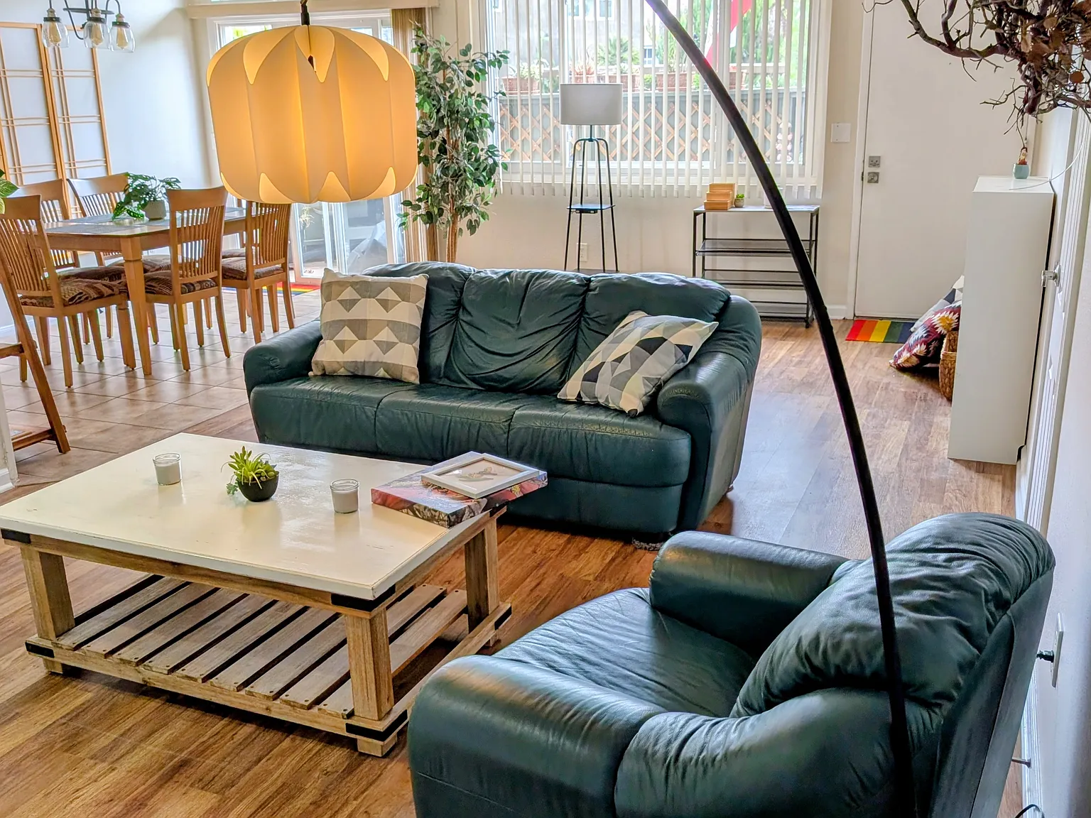 1 bed, 877 sqft, $3,100 — Photo 4