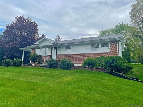 1015 Locust St, Saint Michael, PA 15951