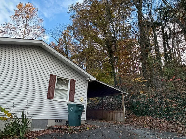 198 Harmony Dr — Photo 14