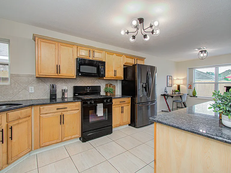 7211 Crescent Mills Dr — Photo 11
