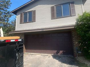 901 Clover Leaf Pkwy NE, Blaine, MN 55434