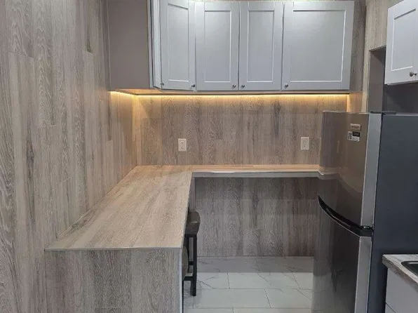 11 Royalton Pl, Bloomfield, NJ 07003
