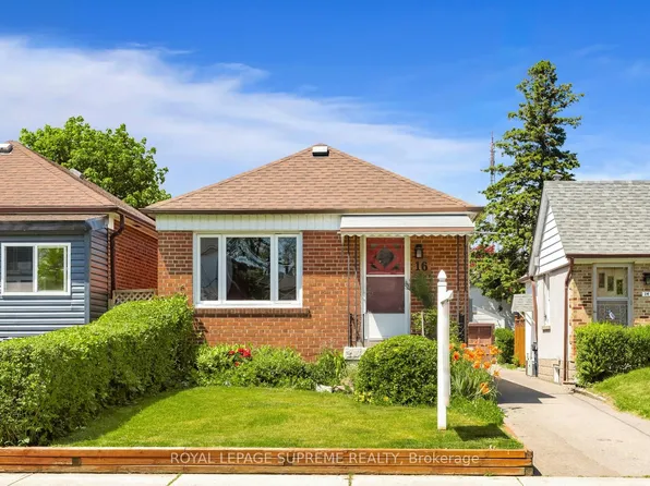16 East Dr, Toronto, ON M6N 2N7