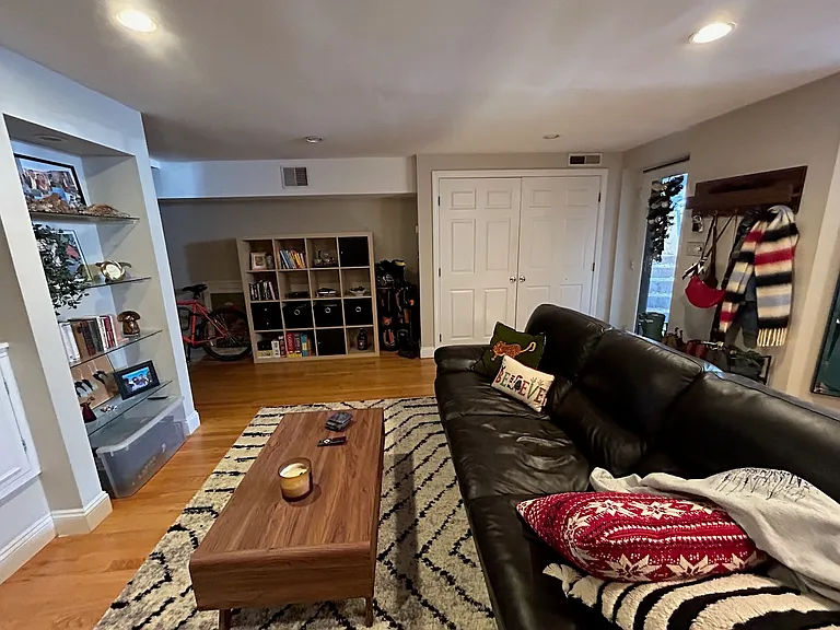 41 Warren Ave #G — Photo 4