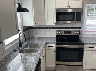 4206 Robinhood Rd, Winston Salem, NC 27106
