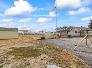 7825 Alexandria Dr, Fair Haven, MI