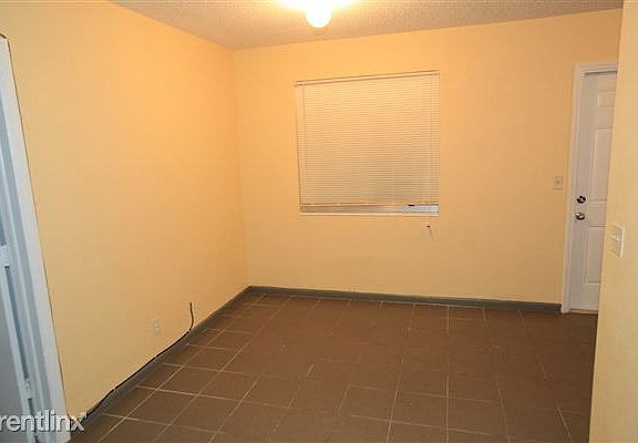 3rd image of 1490 NW 1st St