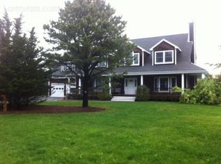 52B Old Country Rd, Westhampton, NY 11977