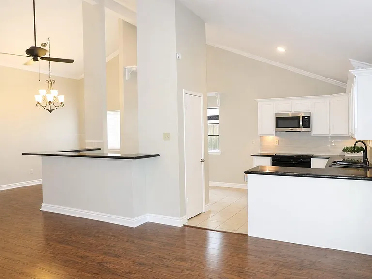 2419 Woven Wood Ln — Photo 5