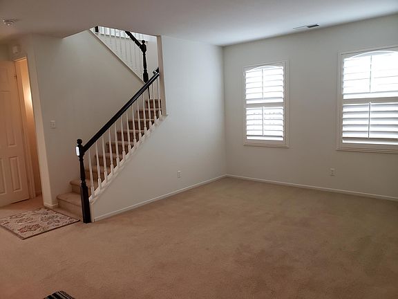 3rd image of 41778 Clark Way
