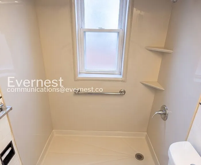 4847 Calvin Ave — Photo 12