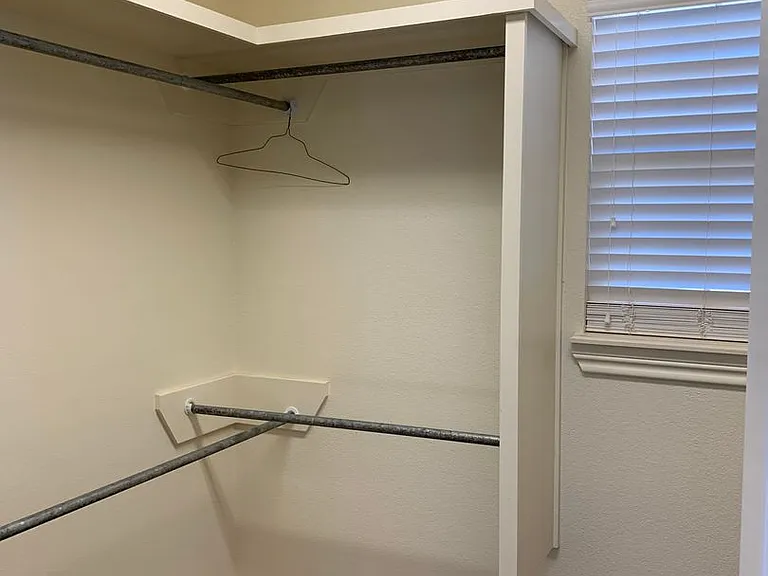 2225 Jadyn Ln — Photo 26
