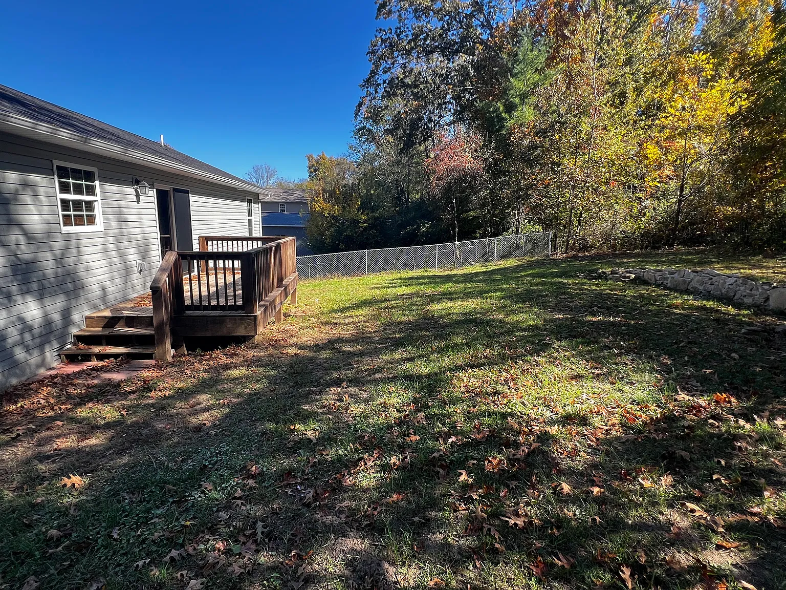 3 bed, 1200 sqft, $1,850 — Photo 2