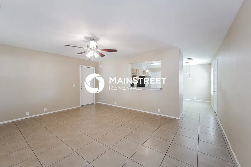 3235 Dartmouth Field Ln — Photo 3