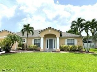 610 SW 39th Ter, Cape Coral, FL 33914