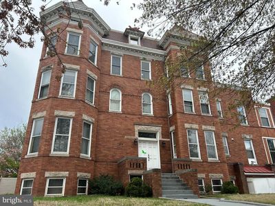 1300 Girard St NW, Washington, DC, 20009
