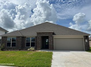 303 Dalia Ct, Breaux Bridge, LA 70517