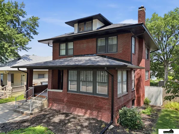 2638 Sumner St, Lincoln, NE 68502