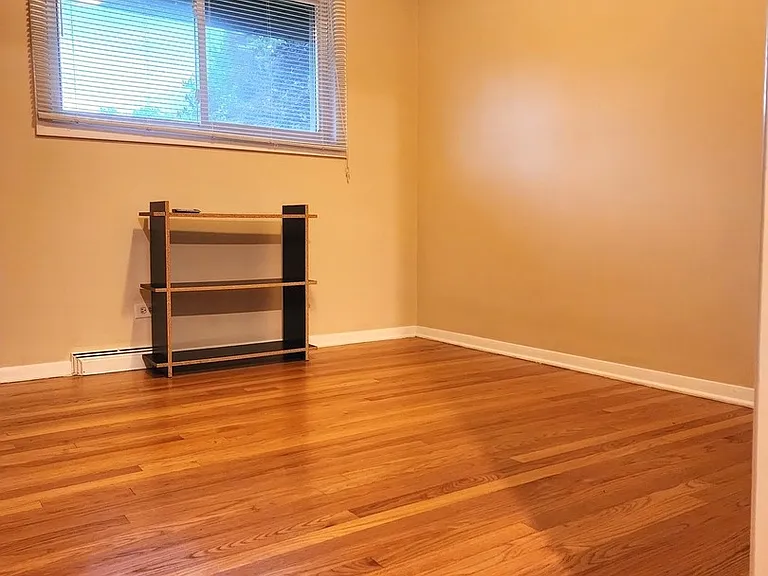209 N Stevenson Ln — Photo 15