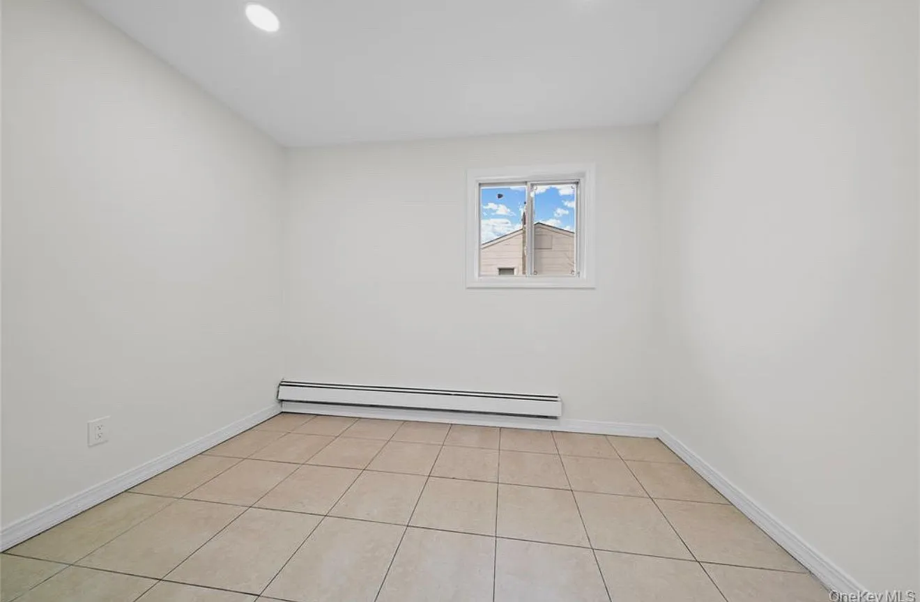 3 bed, $3,100 — Photo 4