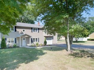 177 Farnum Pike, Smithfield, RI 02917