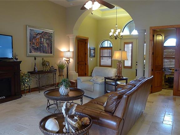 5th image of 1928 SW 54th St