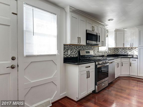 4th image of 3327 Tidewater Ct #C7