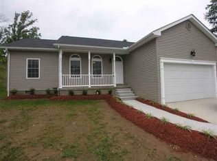 11 Heatherwood Ln, Huntington, WV 25705