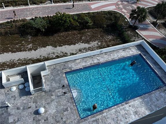 3rd image of 401 Ocean Dr