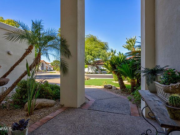 3rd image of 10679 E Saddlehorn Drive E