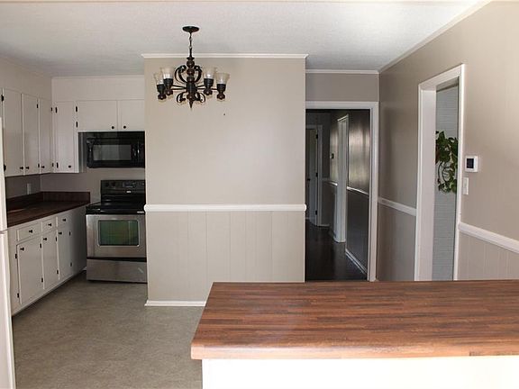 2nd image of 109 Camellia Dr