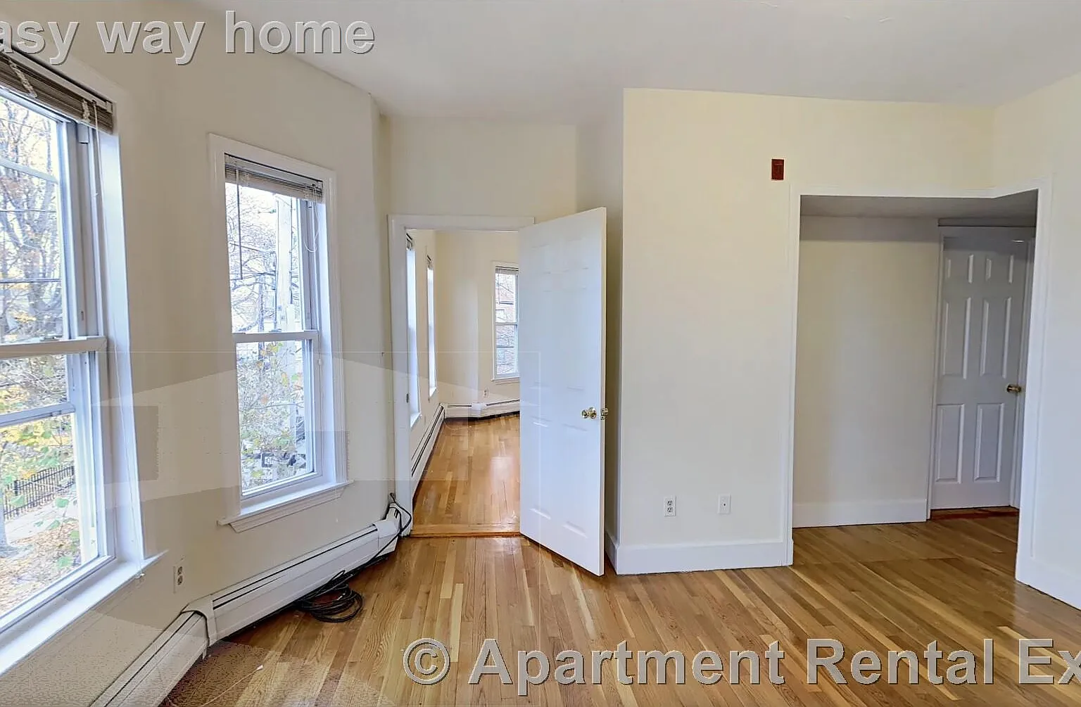 3 bed, 1000 sqft, $3,200 — Photo 4