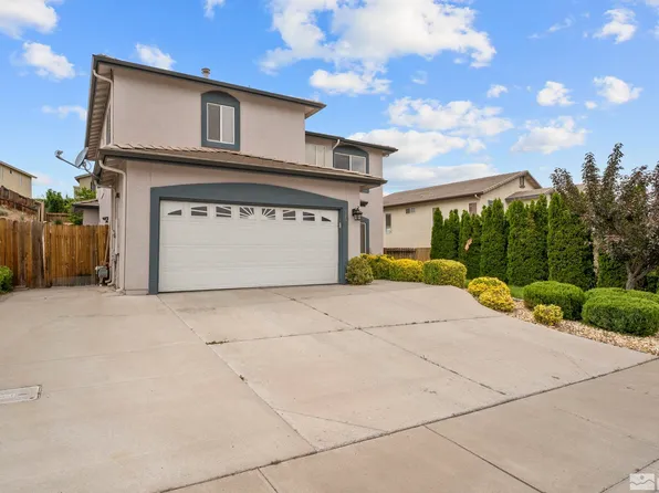 3227 Creekside Ln, Sparks, NV 89431