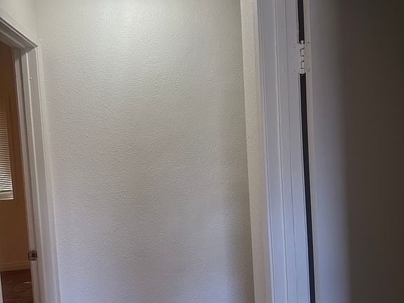 5th image of 2787 G St APT 1