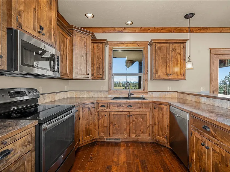 316 W Austin Rd — Photo 26
