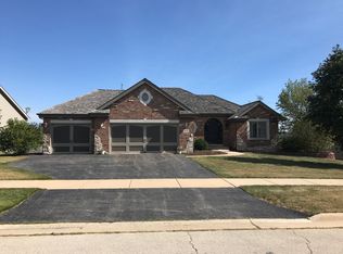 435 Cross Plains Rd, Rockford, IL 61107