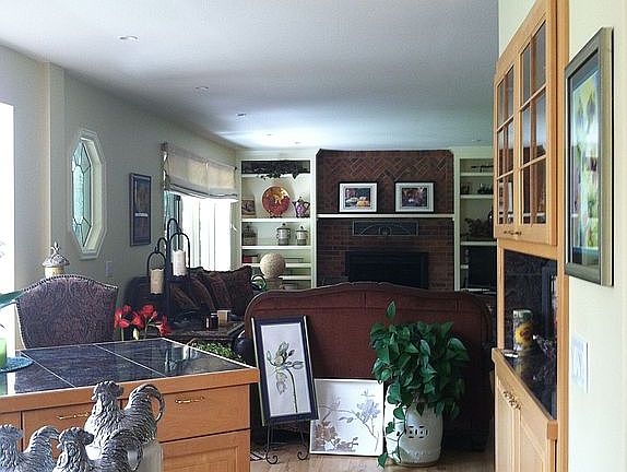 Kitchen/Family Rooom