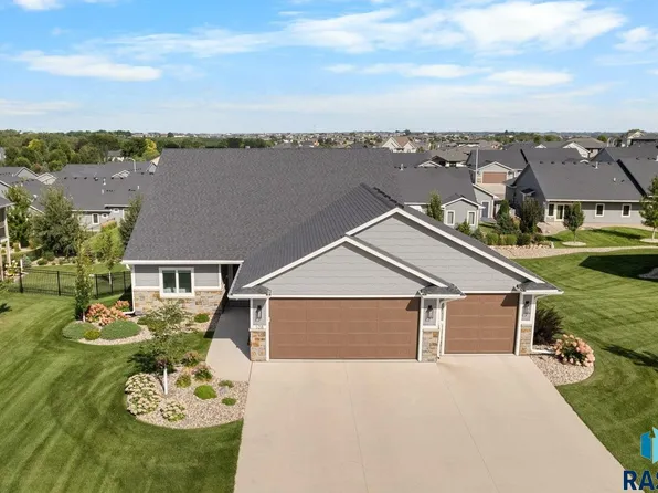 108 N Piper Dr, Sioux Falls, SD 57110